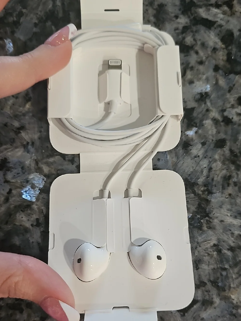 Apple White Wired Earbuds
